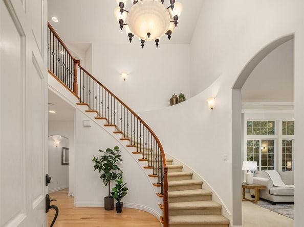 14869 NE 195th Street, Woodinville WA 98072