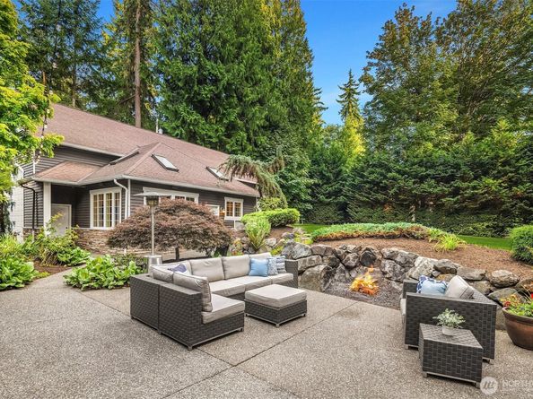 14869 NE 195th Street, Woodinville WA 98072