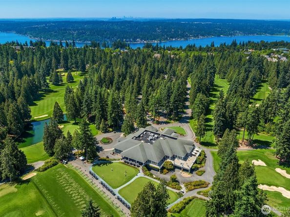 3126 211th Avenue NE, Sammamish WA 98074
