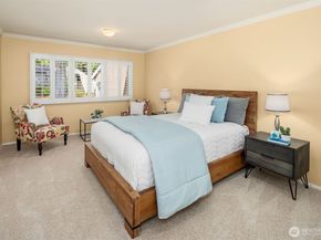 3126 211th Avenue NE, Sammamish WA 98074