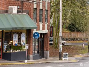 2809 1/2 Mount Rainier Drive S 3, Seattle WA 98144