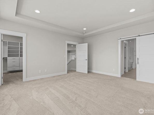 599 Viewcrest Drive NW, Issaquah WA 98027