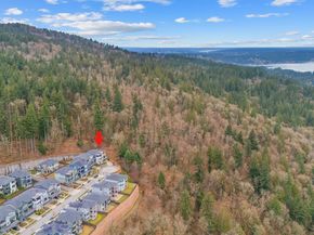 599 Viewcrest Drive NW, Issaquah WA 98027