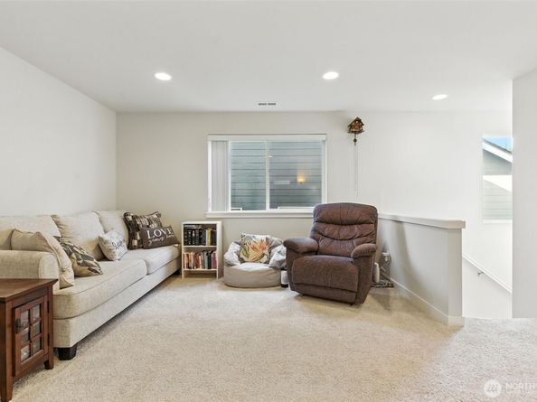 2149 NW Rustling Fir Lane, Silverdale WA 98383