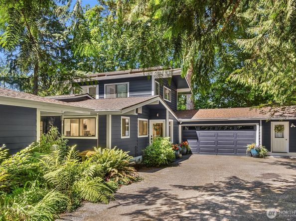 11925 Manzanita Lane NE, Bainbridge Island WA 98110