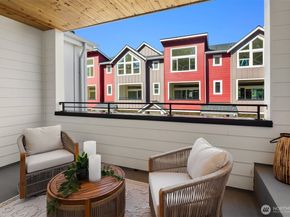 19722 Filbert Drive B5, Bothell WA 98012
