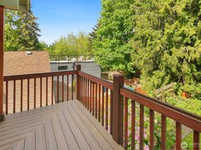 2418 Federal Avenue E, Seattle WA 98102