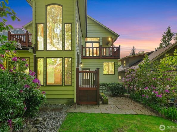 2418 Federal Avenue E, Seattle WA 98102