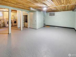2418 Federal Avenue E, Seattle WA 98102