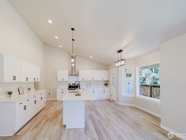 7579 E Idaho Street, Port Orchard WA 98366