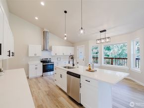 7579 E Idaho Street, Port Orchard WA 98366