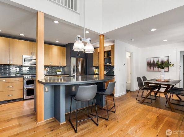 917 18th Avenue C, Seattle WA 98122