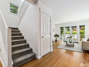 917 18th Avenue C, Seattle WA 98122