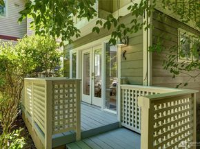 917 18th Avenue C, Seattle WA 98122