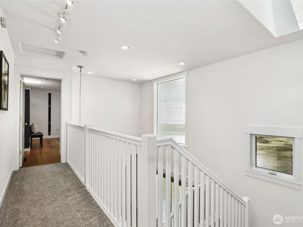 917 18th Avenue C, Seattle WA 98122