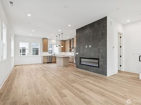 18805 99th Court NE E, Bothell WA 98011
