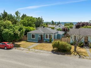 2129 Parker Place, Bremerton WA 98310