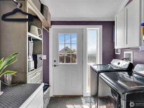 2129 Parker Place, Bremerton WA 98310