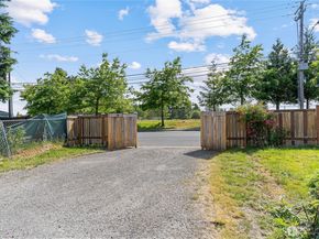 7611 Easy Street, Everett WA 98203