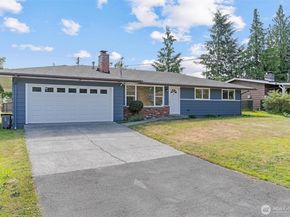 7611 Easy Street, Everett WA 98203