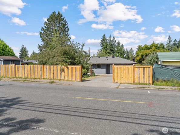 7611 Easy Street, Everett WA 98203