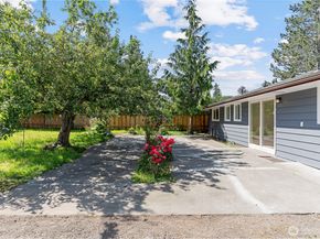 7611 Easy Street, Everett WA 98203