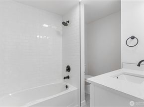 7611 Easy Street, Everett WA 98203