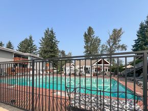 17203 NE 45th St 43, Redmond WA 98052