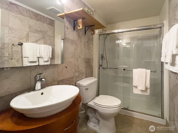 17203 NE 45th St 43, Redmond WA 98052