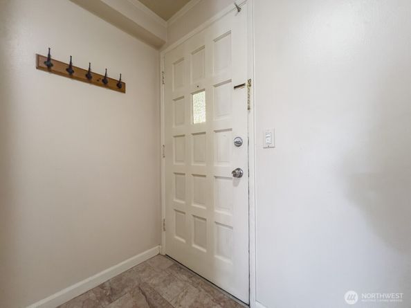 17203 NE 45th St 43, Redmond WA 98052