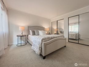 17203 NE 45th St 43, Redmond WA 98052