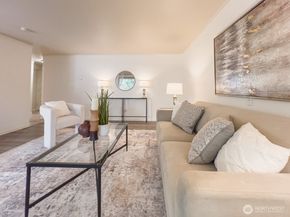 17203 NE 45th St 43, Redmond WA 98052