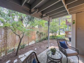 17203 NE 45th St 43, Redmond WA 98052
