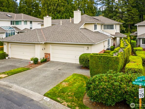 2015 Mill Pointe Drive SE, Mill Creek WA 98012