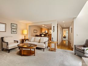 2015 Mill Pointe Drive SE, Mill Creek WA 98012