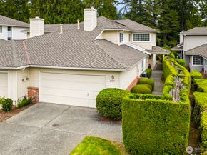 2015 Mill Pointe Drive SE, Mill Creek WA 98012