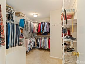 2015 Mill Pointe Drive SE, Mill Creek WA 98012