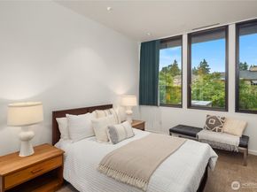 2236 66th Avenue SE, Mercer Island WA 98040