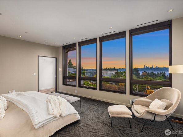 2236 66th Avenue SE, Mercer Island WA 98040