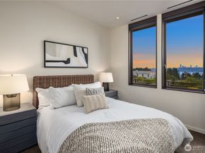 2236 66th Avenue SE, Mercer Island WA 98040