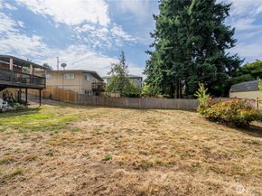 23737 100th Avenue SE, Kent WA 98031