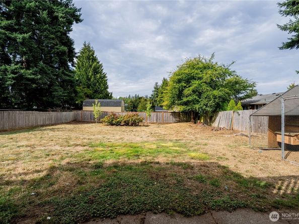 23737 100th Avenue SE, Kent WA 98031