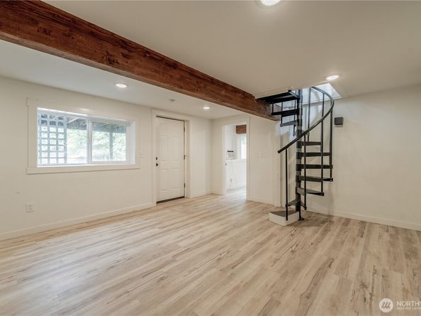23737 100th Avenue SE, Kent WA 98031