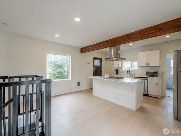 23737 100th Avenue SE, Kent WA 98031