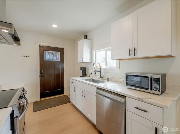 23737 100th Avenue SE, Kent WA 98031