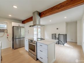 23737 100th Avenue SE, Kent WA 98031