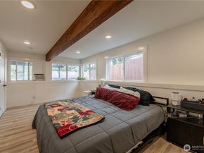 23737 100th Avenue SE, Kent WA 98031