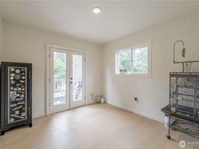 23737 100th Avenue SE, Kent WA 98031