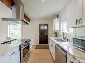 23737 100th Avenue SE, Kent WA 98031