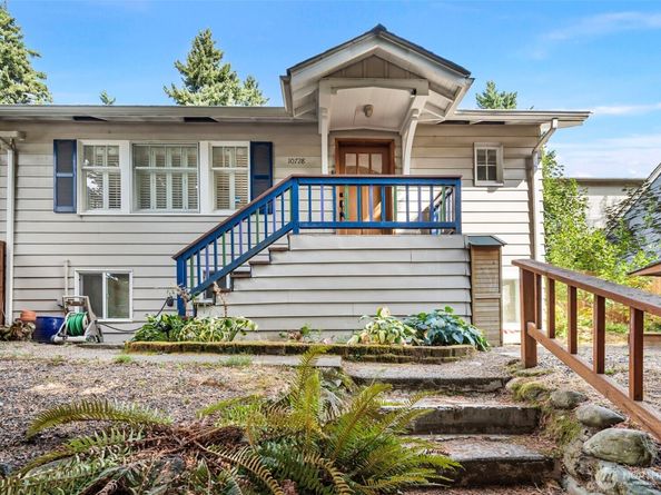 10728 Stone Avenue N, Seattle WA 98133